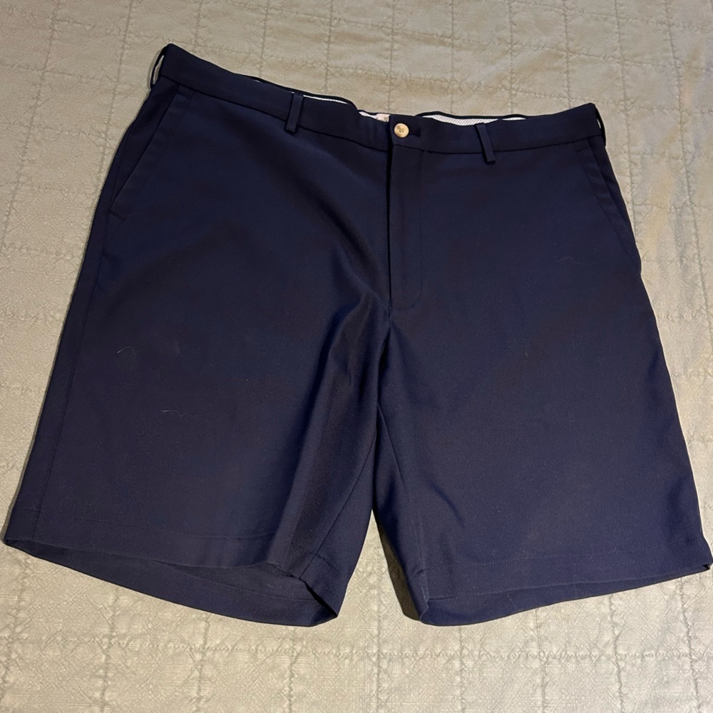 Peter Millar Navy men’s performance golf shorts size 38